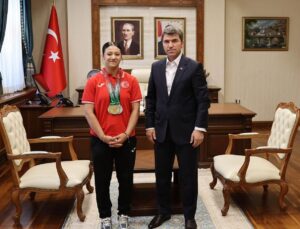 <a href="/spor/">SPOR</a>