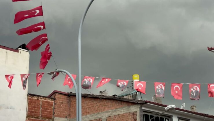 Amasya’da fırtına…. amasya valiliği: 41 evin çatısı uçtu, bir kişi yaralandı