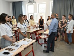 Anadolu Üniversitesi Rektörü, Kazakistanlı Öğrencilerle Türkçe ve Türk Kültürü Yaz Okulu’nda Buluştu