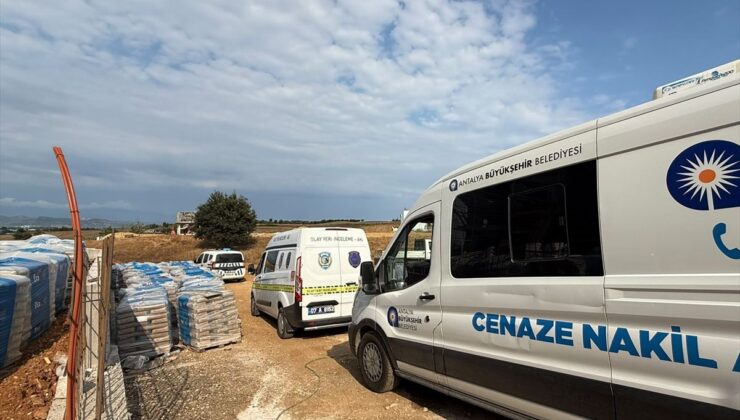 Antalya’da inşaatta başına beton blok parçası düşen işçi hayatını kaybetti