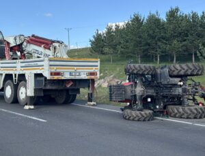 Ardahan’da traktör devrildi: 1 yaralı