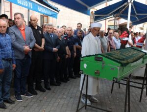 Artvinspor Başkanı’nın babası son yolculuğuna uğurlandı