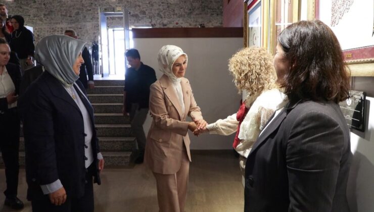 Bakan Göktaş, 15 Temmuz’un 10. yılında şehit yakınları ve gazilerin eserlerinden oluşan sergiyi ziyaret etti