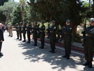 Bakan Güler, KKTC’de konuşlu 39. Mekanize Piyade Tümen Komutanlığını denetledi