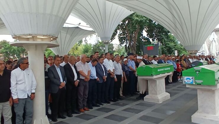 Belediye özel kalem müdürü bisikletten düşüp öldü