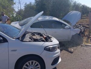 Besni’de İki Otomobil Çarpıştı: 3 Yaralı