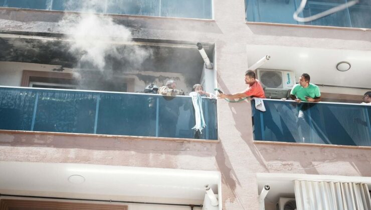 Binadaki yangında mahsur kalan 4’ü çocuk, 10 kişi kurtarıldı