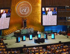BM Genel Sekreterliği İçin 6 Aday Açık Oturumda Yarıştı