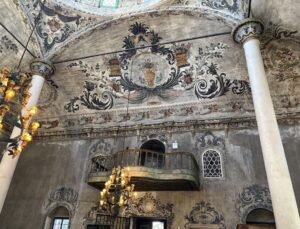 Bulgaristan’da barok süslemeleriyle öne çıkan Osmanlı mirası: Bayraklı Camii