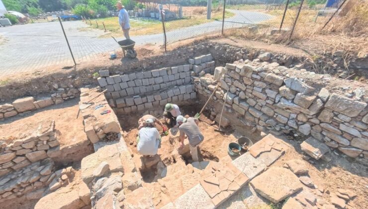 Çanakkale’deki Parion Antik Kenti’nde kazı çalışmaları devam ediyor