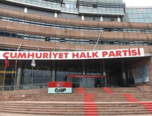 CHP’de Grup Başkanı Faik Öztrak Seçildi