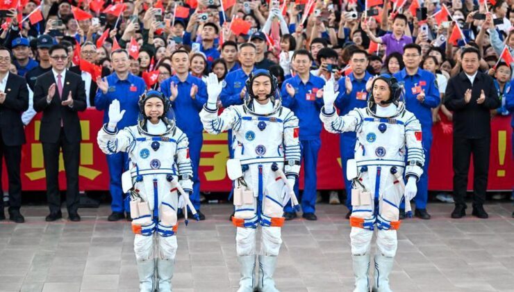 Çinli Astronotlar, Uzun Süreli Uzay Görevlerine Yönelik Acil Durum Karar Alma ve Duygu Testlerini Tamamladı