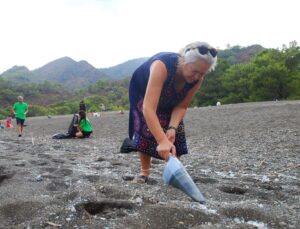 Çıralı’da Plastik Atıklara Karşı Yenilikçi Temizlik
