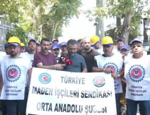 Doruk Madencilik işçileri, Enerji ve Tabii Kaynaklar Bakanlığı önünde: “Protokolde yazılanlar ödeninceye kadar Ankara’dan ayrılmayacağız”