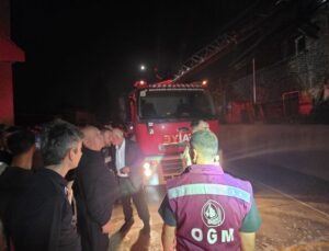 Dursunbey’de yangın: Bir ev kullanılamaz hale geldi