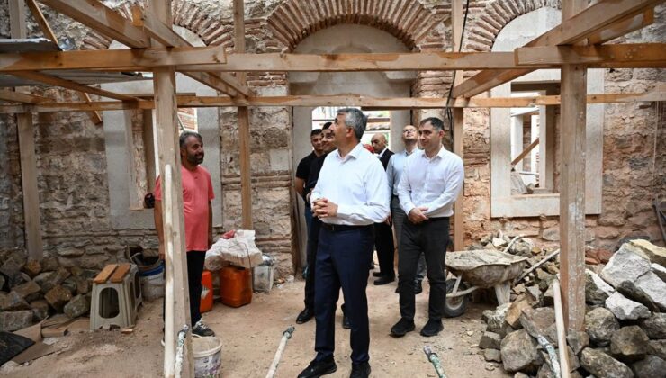 Edirne Valisi Yunus Sezer, Çokalca Camisi’ndeki restorasyonu inceledi