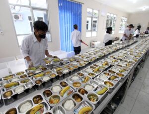 Endonezya’da besleyici yemek mutfakları kapatıldı