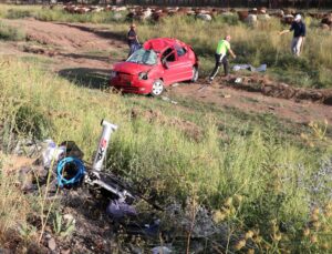 Erzurum’da Elektrikli Bisiklete Çarpıp Takla Atan Otomobil: 3 Yaralı