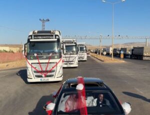 Hatay’da Gelin Alma Konvoyuna TIR’lar Katıldı, Polis Yol Kesti