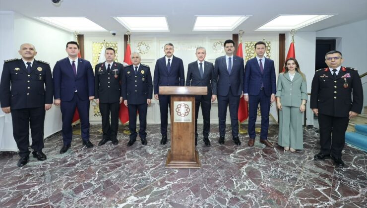 İçişleri Bakan Yardımcısı Çelik, Mardin Valiliğini ziyaret etti