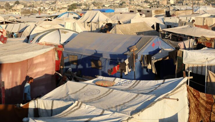 İsrail’in Gazze’de Cenazeye Katılanları Hedef Aldığı Saldırıda 8 Kişi Öldü, 19 Kişi Yaralandı