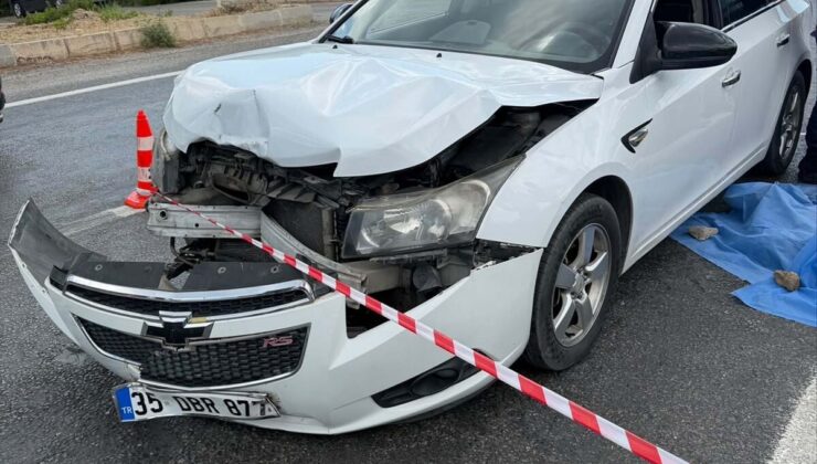 İzmir’de iki araç çarpıştı: 1 ölü, 5 yaralı