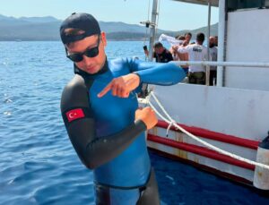 Kaş’ta Türkiye Şampiyonu: Görkem Gedik’ten 81 Metrelik Rekor