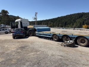 Kastamonu’da otomobil-tır çarpıştı: 4 yaralı