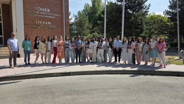 Kazakistanlı öğrenciler Anadolu Üniversitesinde Türk dili ve kültürünü deneyimledi