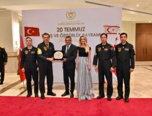 KKTC Cumhurbaşkanlığında Barış ve Özgürlük Bayramı resepsiyonu düzenlendi