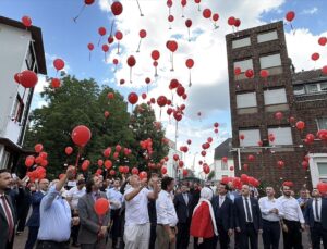 Köln’de 15 Temmuz anması: Şehit balonları gökyüzünde