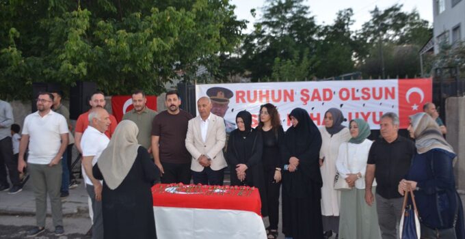 Malazgirt’te şehit binbaşı Arslan Kulaksız anıldı