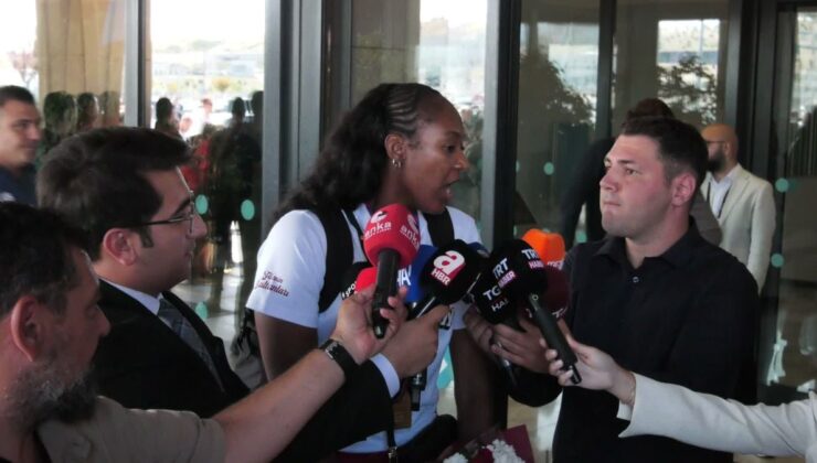 Milli Kadın Voleybol Takımı, VNL Şampiyonu Olarak Türkiye’ye Döndü: ‘Güzel Günler Bizi Bekliyor’