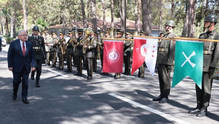 Milli Savunma Bakanı Güler, Kıbrıs Türk Barış Kuvvetleri Komutanlığını ziyaret etti