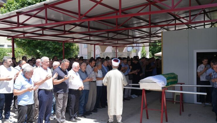 Şehit annesi Latife Şişman son yolculuğuna uğurlandı