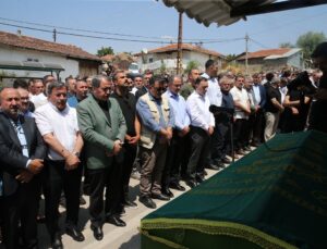 Sendika Başkanı Ali Yalçın’ın babası toprağa verildi