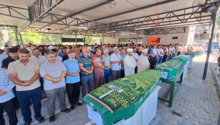 Tarsus’ta deniz faciası: Aynı aileden 4 kişi toprağa verildi