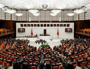 TBMM’de bu hafta grup toplantıları yeniden şekilleniyor: Yeni Parti ve CHP için düzenleme bekleniyor