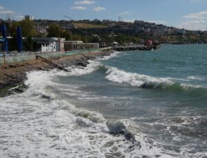 Tekirdağ’da poyraz deniz ulaşımını olumsuz etkiliyor