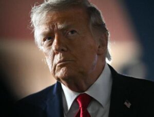 Trump: Gemilere verilen hasar İran’ın dondurulmuş parasıyla ödenecek