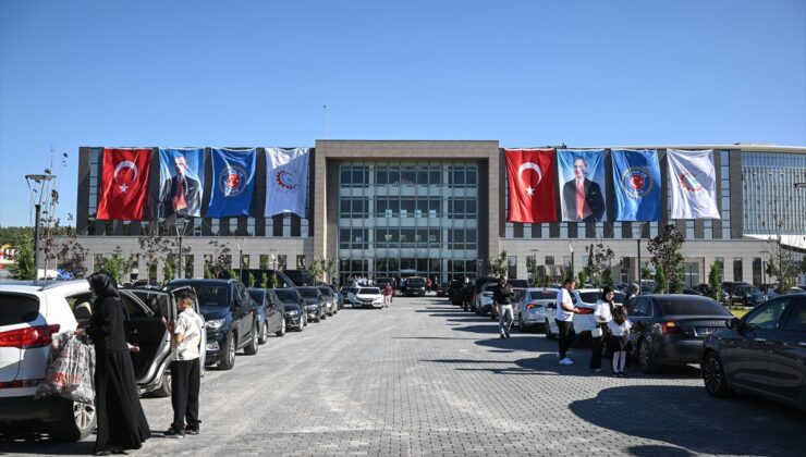 TÜRK-İŞ 74. kuruluş yıl dönümünde yeni genel merkezini açtı