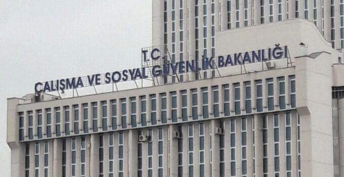 Türkiye’de sendikalaşma oranı yüzde 13,8; en fazla üye Hizmet-İş’te