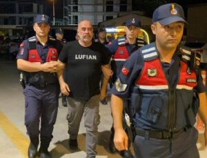 Ünlü yönetmen Ezel Akay uyuşturucu operasyonunda gözaltına alındı