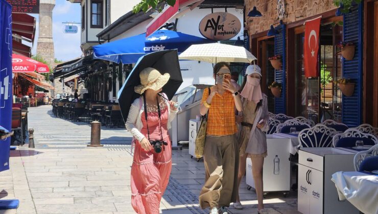 Uzak Doğulu turistlerden ‘sıcak’ önlemi