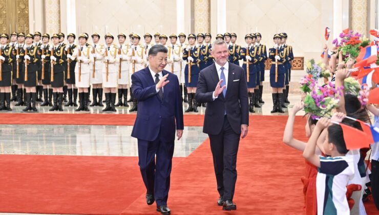 Xi Jinping, Slovakya Cumhurbaşkanı Pellegrini ile Beijing’de bir araya geldi