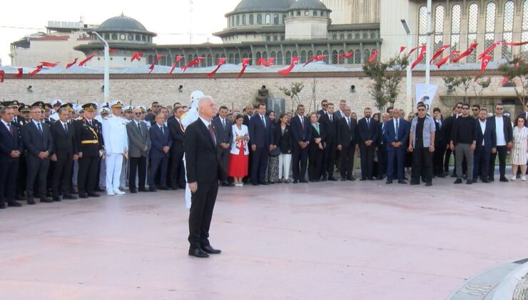 30 Ağustos Zafer Bayramı Taksim’de Törenle Kutlandı