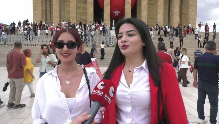 30 Ağustos Zafer Bayramı’nda Anıtkabir’de coşkulu ziyaret
