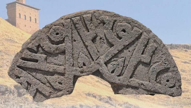 Ani’de Hz. Muhammed Yazılı Tarihi Taş Bulundu