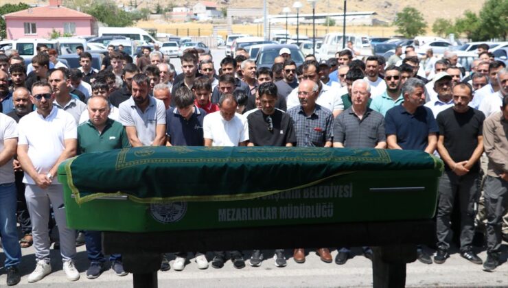 Antalya’da Boğulan Uğur Kaan Kayseri’de Son Yolculuğuna Uğurlandı