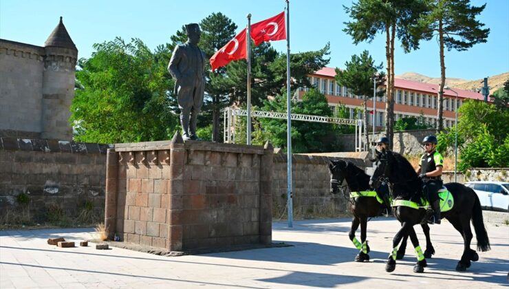 Atlı Polis Birliği Malazgirt Kutlamaları İçin Bitlis’te